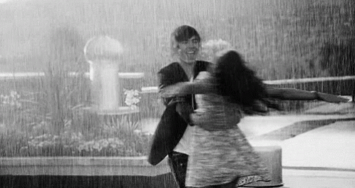 雨の中踊るGIF