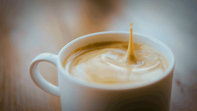 GIF-y do kawy - 100 animowanych zdjęć pysznych filiżanek kawy za darmo