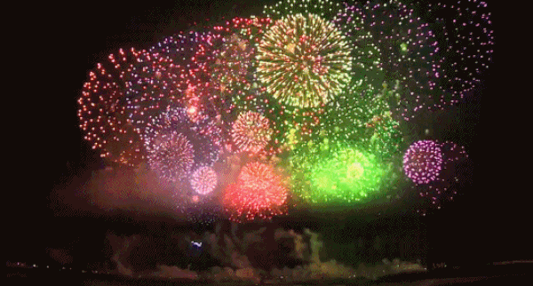 GIFs Fyrverkerier - Firande eld i himlen! 40 bitar av animerade bilder