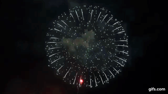 GIF-y Fajerwerki - Uroczysty ogień na niebie! 40 animowanych zdjęć