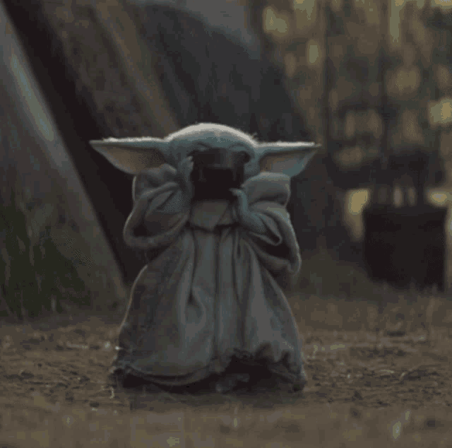 Bebé Yoda GIFs - 30 imágenes animadas de este lindo bebé