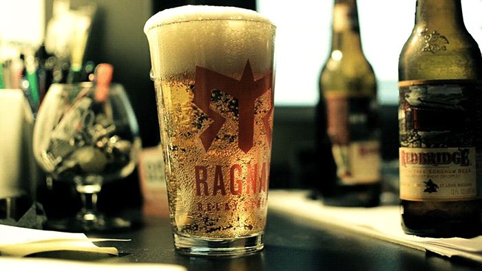 GIFs de bière - Plus de 100 images animées de cette boisson