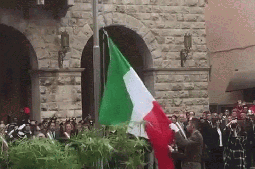 Гифки итальянского флага - 22 анимированных GIF изображения