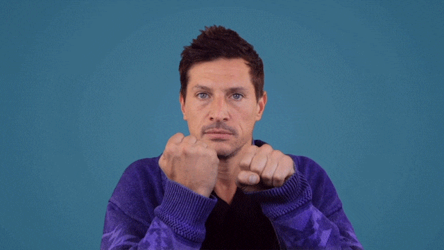 GIF prostředního prstu - 100 animovaných obrázků tohoto gesta zdarma