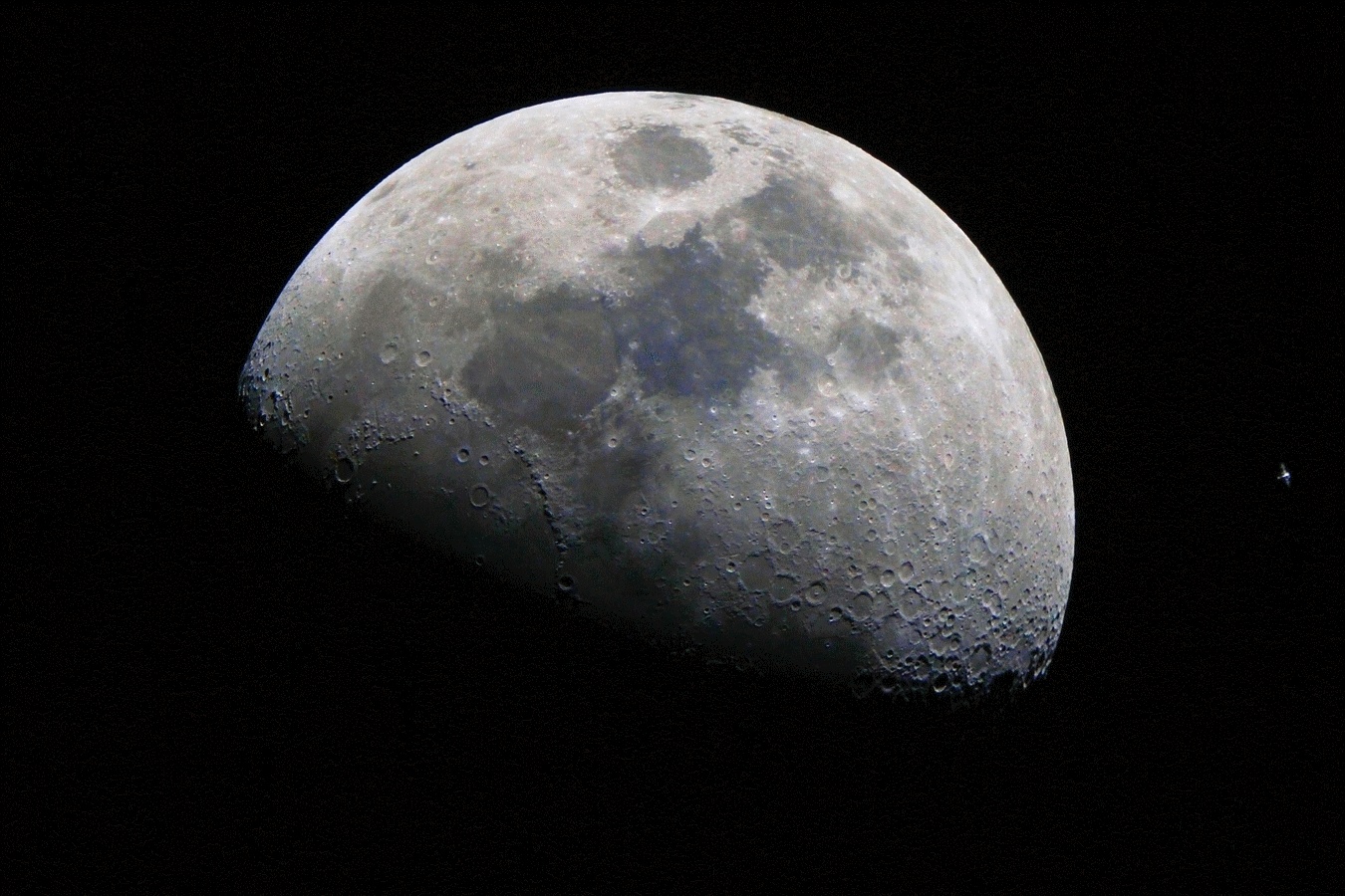 GIFs de la lune - 75 images animées