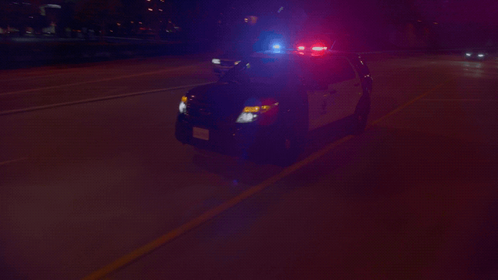 Coches de policía en GIFs - 90 imágenes animadas de vehículos policiales