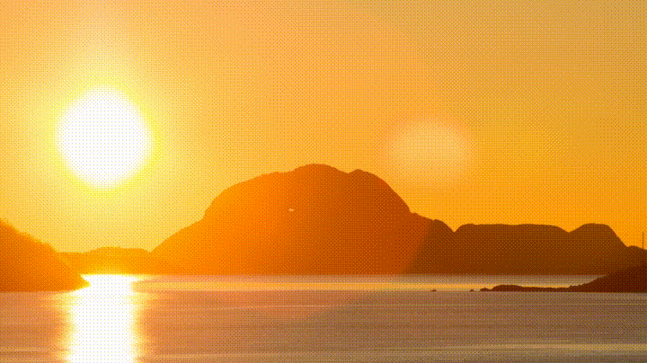 GIFs of The Sun - Sunrises, Sunsets, Sunny Landscapes, Space View