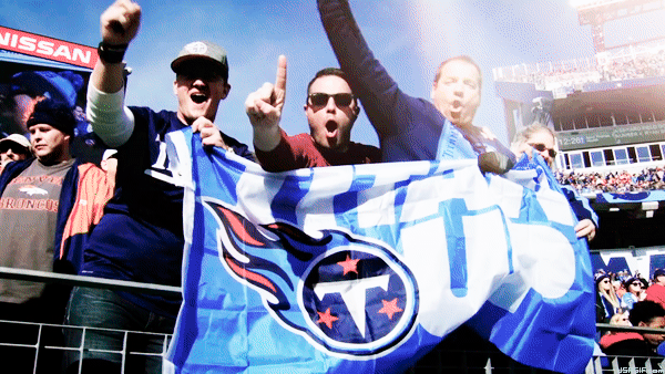 12-tennessee-titans-fans