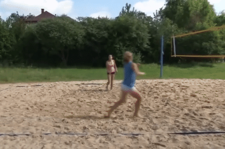 Пляжный волейбол гифки