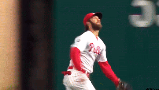 51-bryce-harper-catch-hit-the-wall-usagif