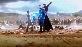 GIFy Avengers: Wojna bez granic - 90 zdjęć animowanych z filmu